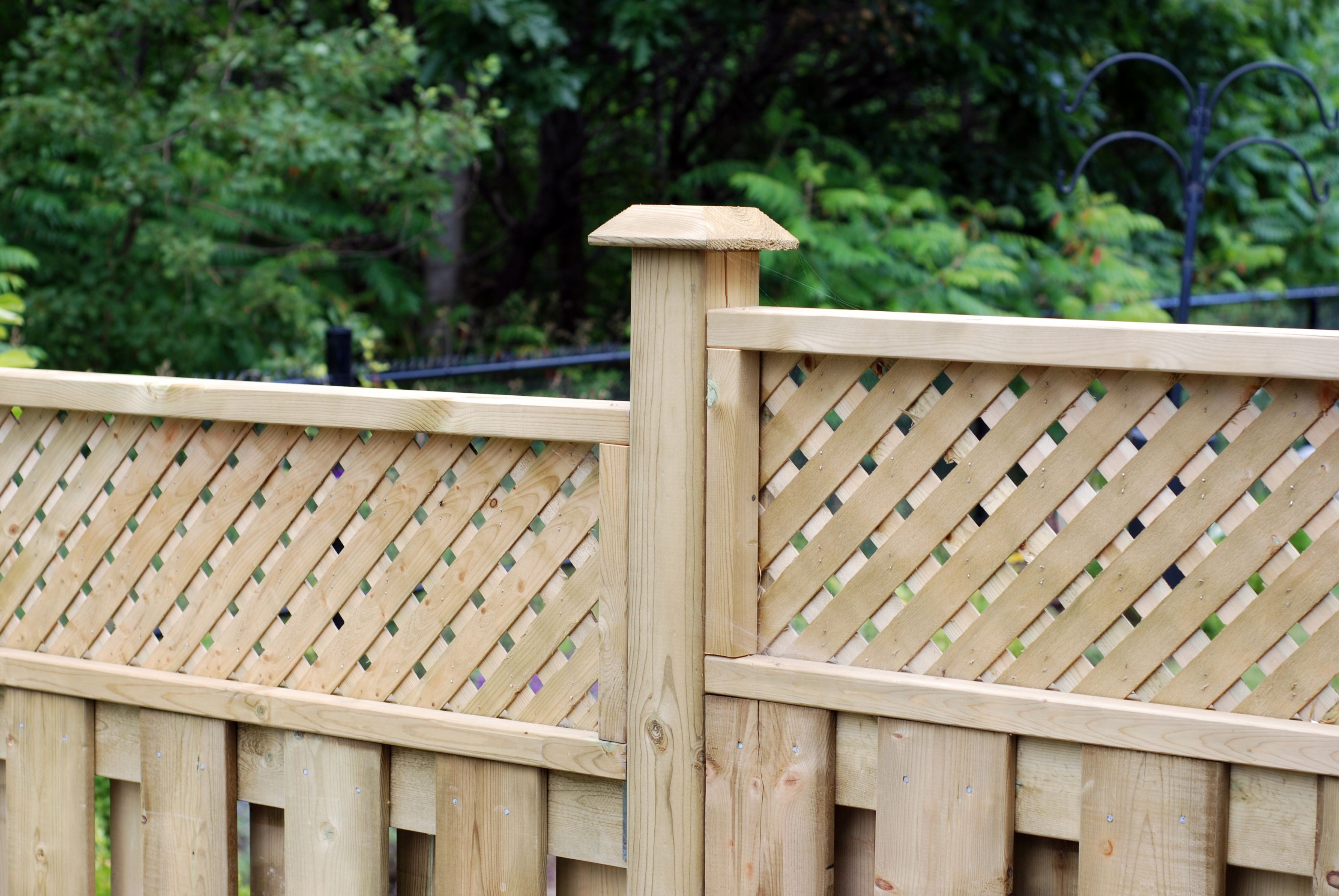 Why Choose an Iron Fence in Moreno Valley for a Residential Property?