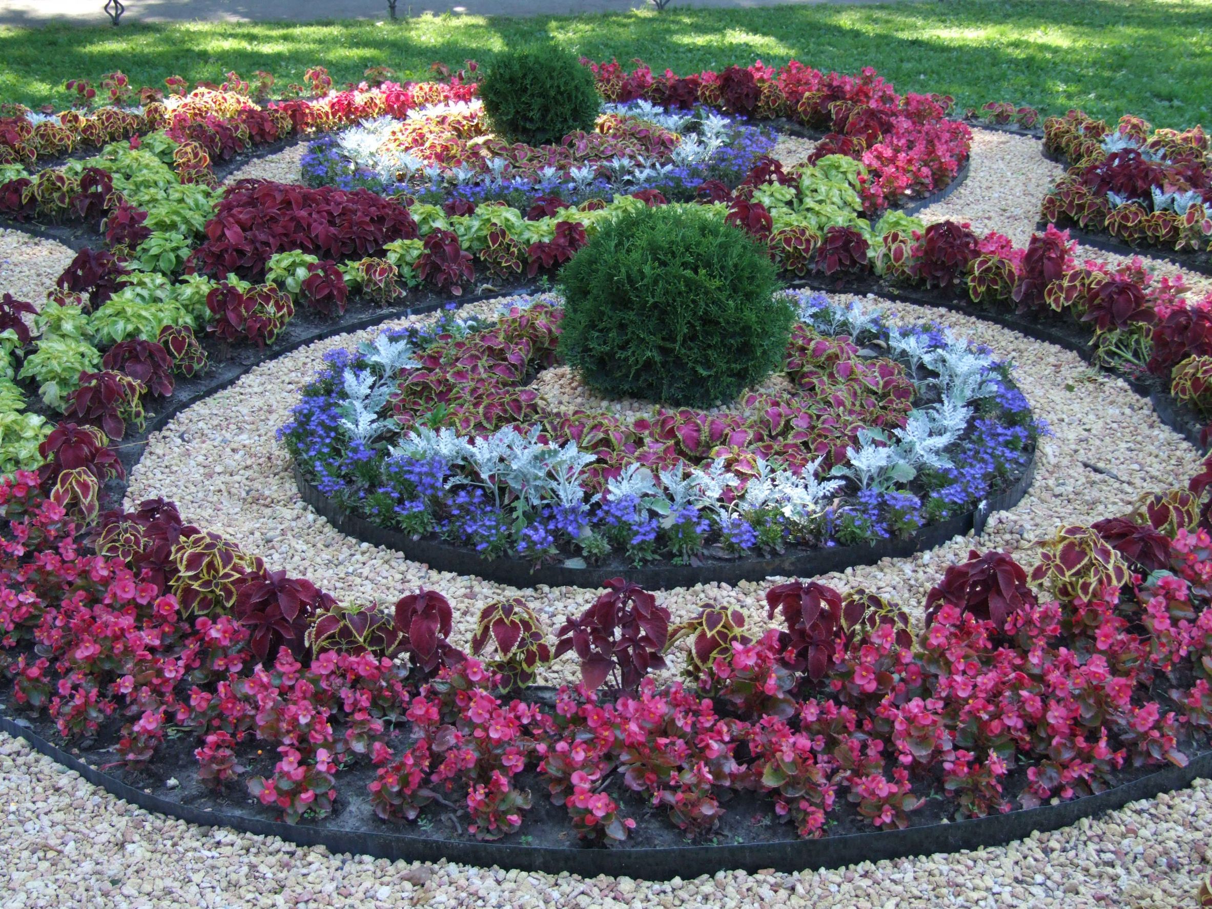 Locating the Perfect Landscape Design in Waukesha WI