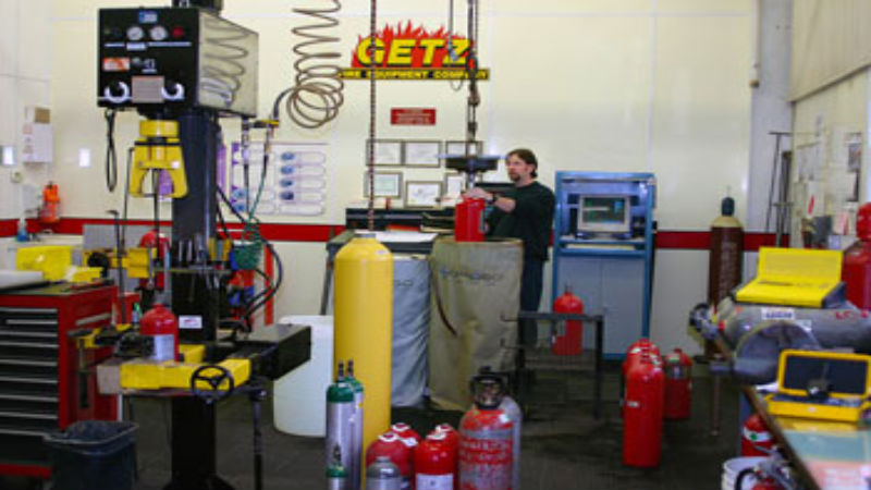 Fire Extinguisher Training: Improving Your Organization’s Response to Fire Emergencies