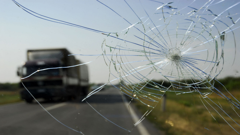 Keep The Cost Of Windshield Replacement To The Minimum