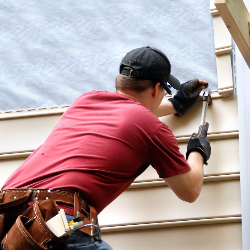 Getting Siding Repairs in Canton MI