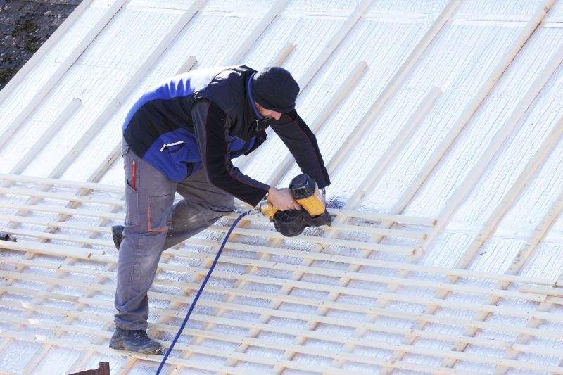 When Should You Call for Aurora IL Roof Repairs?