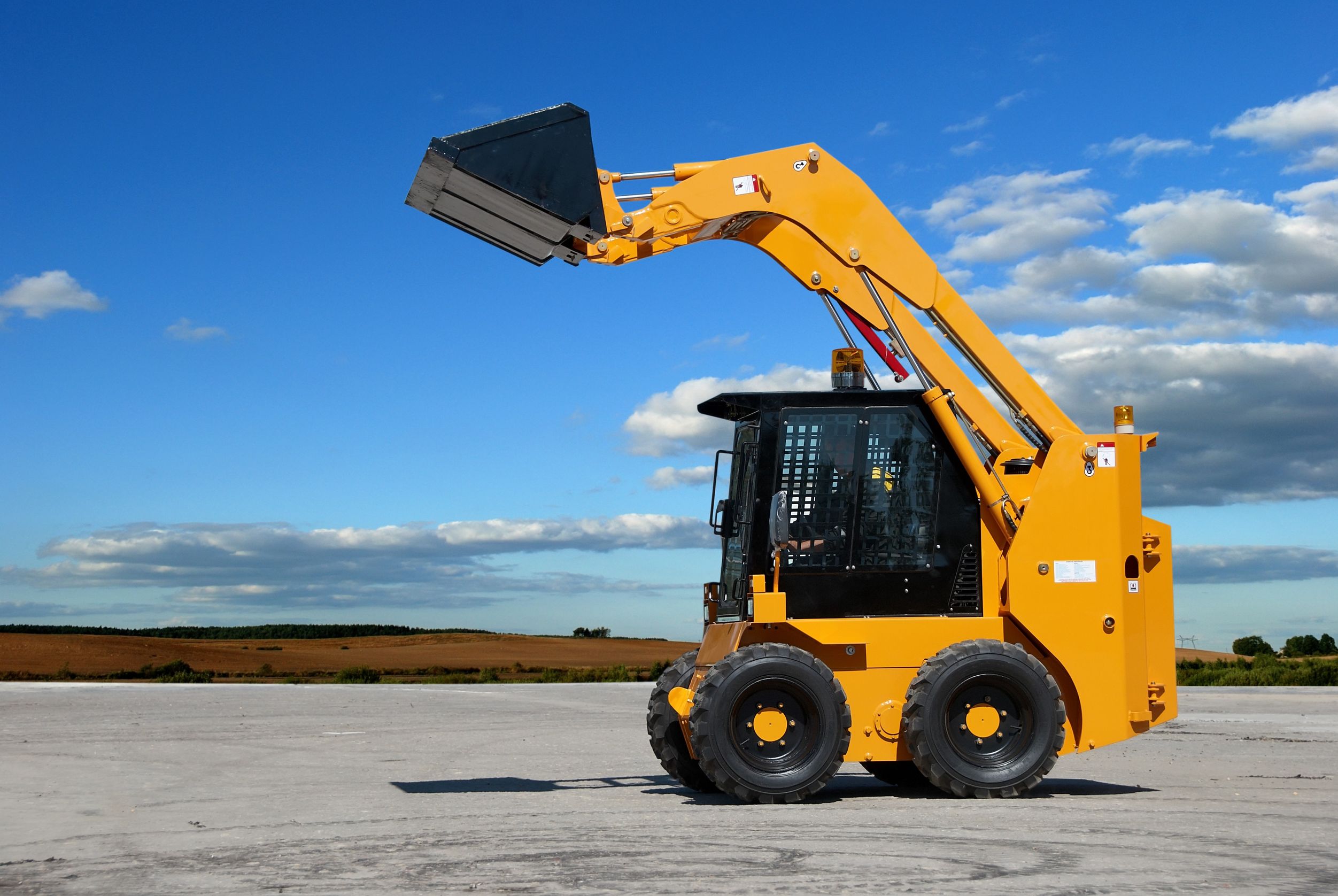 Construction Equipment Rental In Pasadena TX Can Save A Company A Lot Of Money