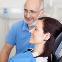 The Advantages of Dental Implants, Find a Specialist in Chicago