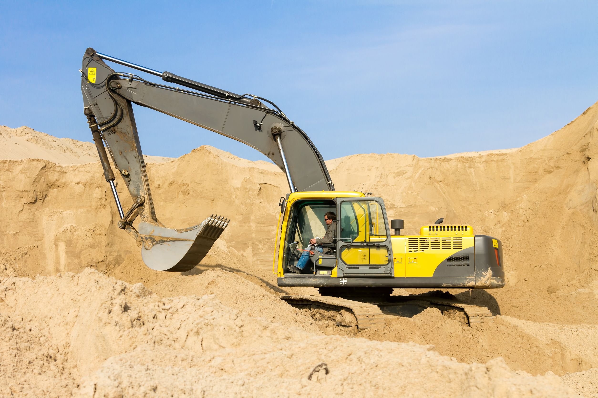 When a Customer Needs to Find Construction Equipment Rental Pasadena, TX