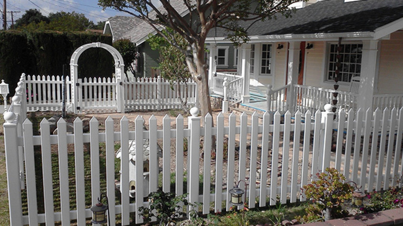 3 Benefits of Professional Fence Design and Installation